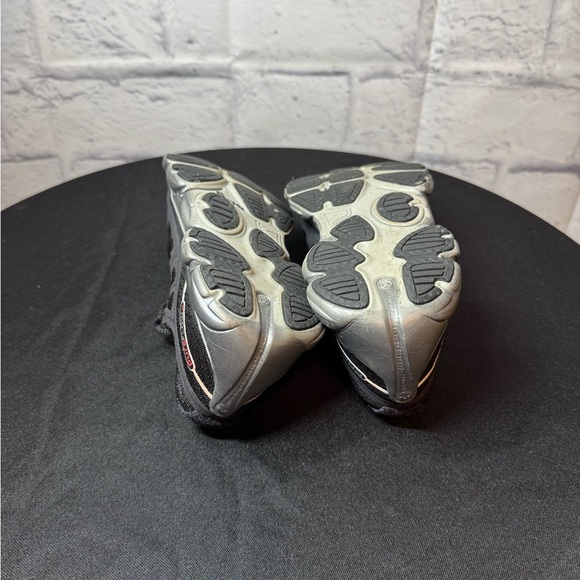 Brooks Pureflow Women Black Silver Running Shoe Size 9 Pre Owned - Picture 5 of 5